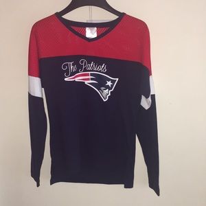 Womens New England Patriots long sleeved shirt